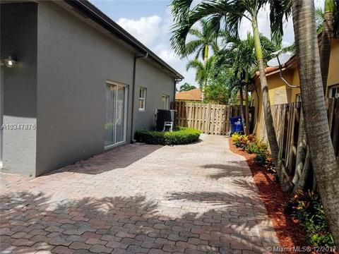 Undisclosed, Miami, FL 33185 photo 27