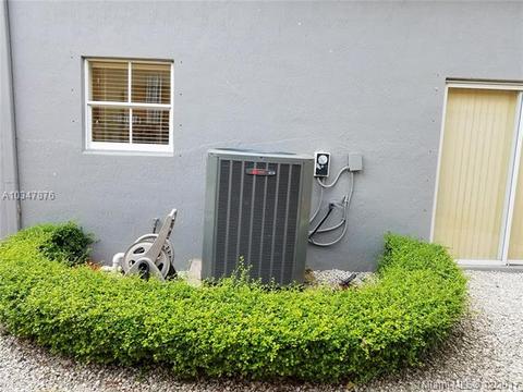 Undisclosed, Miami, FL 33185 photo 29