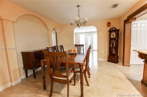 626 E 19th St, Hialeah, FL 33013 photo 10