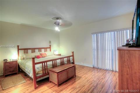 7126 Ballantrae Ct, Miami Lakes, FL 33014 photo 10