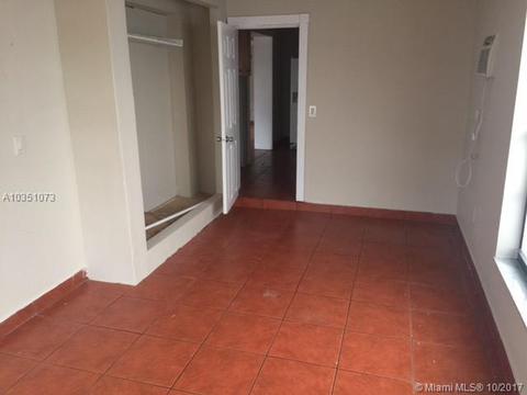 630 E 47th St, Hialeah, FL 33013 photo 9