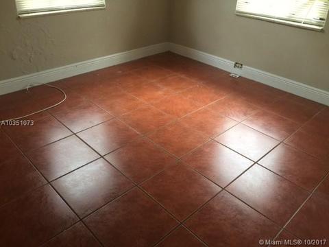 630 E 47th St, Hialeah, FL 33013 photo 4