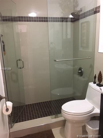 Undisclosed, Hialeah, FL 33015 photo 24