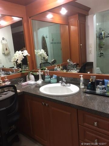 Undisclosed, Hialeah, FL 33015 photo 32