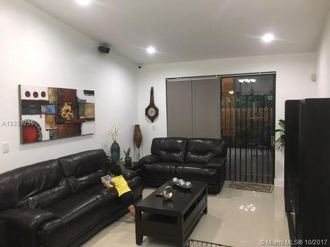 Undisclosed, Hialeah, FL 33015 photo 42