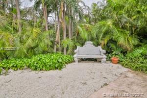 240 Hampton Ln, Key Biscayne, FL 33149 photo 16