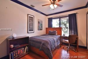 240 Hampton Ln, Key Biscayne, FL 33149 photo 15