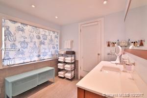 240 Hampton Ln, Key Biscayne, FL 33149 photo 11