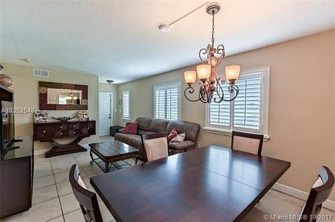6235 SW 47th Mnr #101, Davie, FL 33314 photo 4
