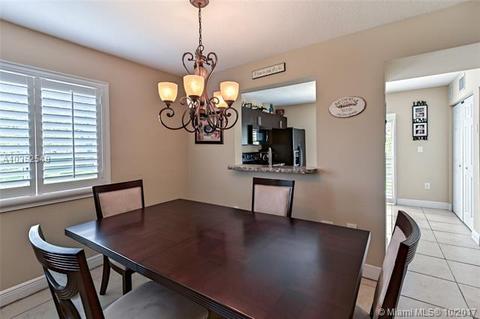 6235 SW 47th Mnr #101, Davie, FL 33314 photo 5