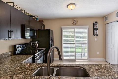 6235 SW 47th Mnr #101, Davie, FL 33314 photo 7