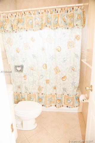 633 E 45th St, Hialeah, FL 33013 photo 20
