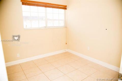 633 E 45th St, Hialeah, FL 33013 photo 14