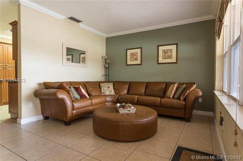60 E 53rd Ter, Hialeah, FL 33013 photo 10