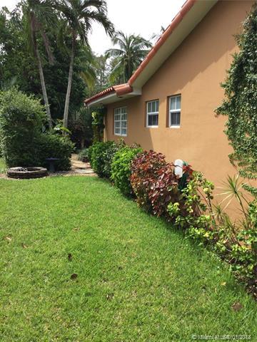 7340 Sabal Dr, Miami Lakes, FL 33014 photo 6
