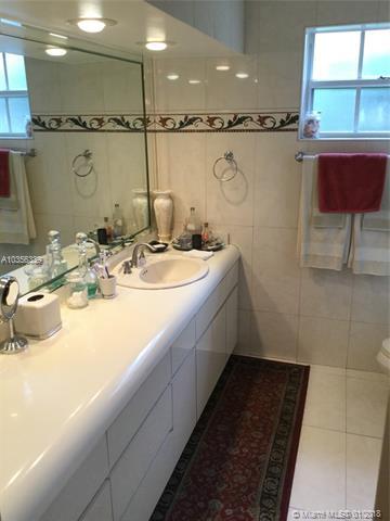 7340 Sabal Dr, Miami Lakes, FL 33014 photo 25