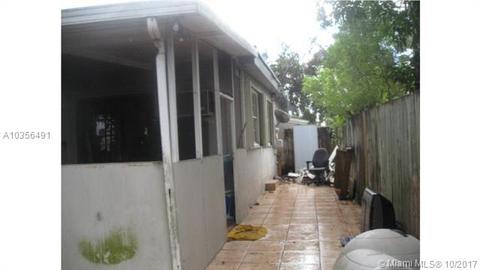 165 W 37th St, Hialeah, FL 33012 photo 5