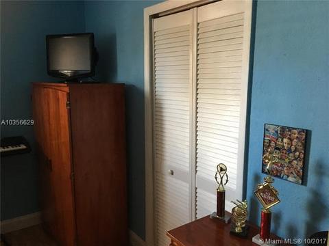 492 SE 6th St, Hialeah, FL 33010 photo 20