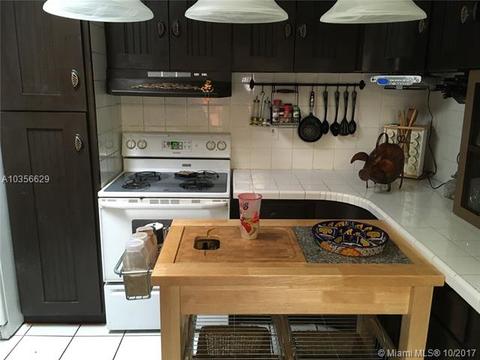 492 SE 6th St, Hialeah, FL 33010 photo 10