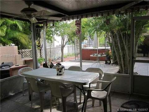 891 W 66, Hialeah, FL 33012 photo 6