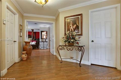 8765 NW 189th Ter, Hialeah, FL 33018 photo 15