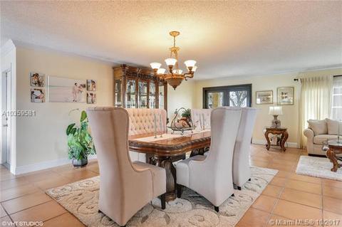 8765 NW 189th Ter, Hialeah, FL 33018 photo 7