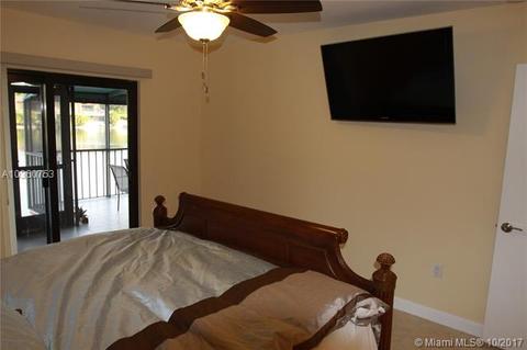 8326 Dundee Ter, Miami Lakes, FL 33016 photo 21