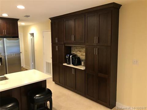 8326 Dundee Ter, Miami Lakes, FL 33016 photo 5