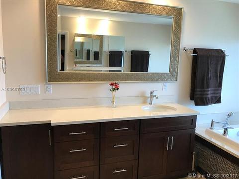 8326 Dundee Ter, Miami Lakes, FL 33016 photo 14