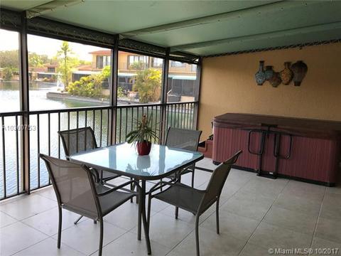 8326 Dundee Ter, Miami Lakes, FL 33016 photo 26