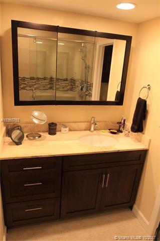 8326 Dundee Ter, Miami Lakes, FL 33016 photo 22