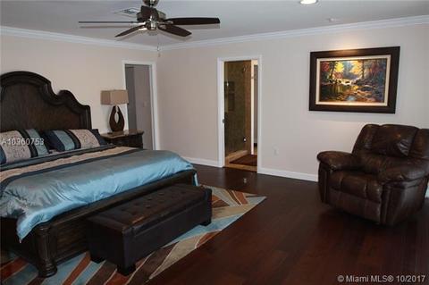 8326 Dundee Ter, Miami Lakes, FL 33016 photo 7