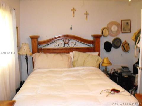 2874 W 71 Pl, Hialeah, FL 33018 photo 6