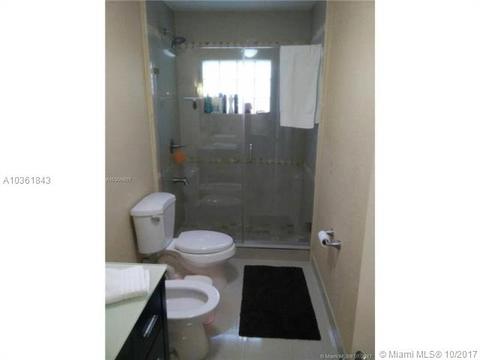 19643 NW 87 Ct, Hialeah, FL 33018 photo 12