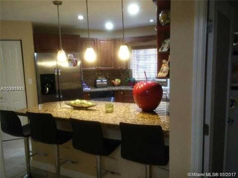 19643 NW 87 Ct, Hialeah, FL 33018 photo 10