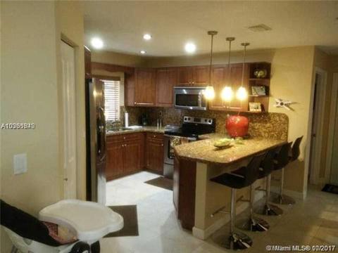 19643 NW 87 Ct, Hialeah, FL 33018 photo 9