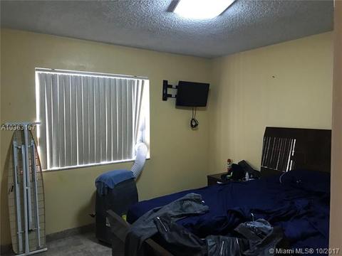 2863 W 75th Ter, Hialeah, FL 33018 photo 4