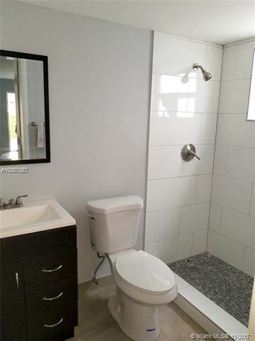 711 SE 10th Pl, Hialeah, FL 33010 photo 16