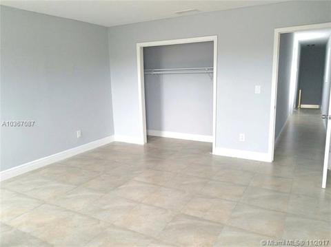 711 SE 10th Pl, Hialeah, FL 33010 photo 20