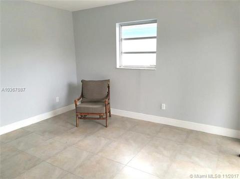 711 SE 10th Pl, Hialeah, FL 33010 photo 19