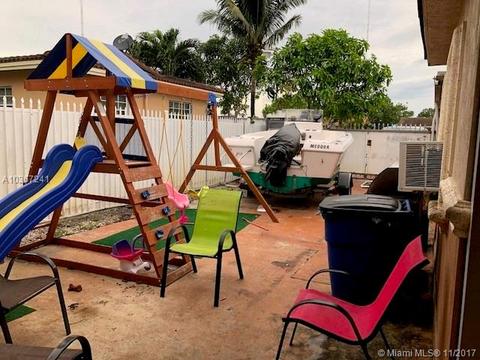 20404 NW 43rd Ave, Miami Gardens, FL 33055 photo 4