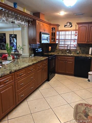 20404 NW 43rd Ave, Miami Gardens, FL 33055 photo 8