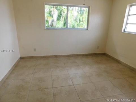423 W 12th Pl, Hialeah, FL 33010 photo 8