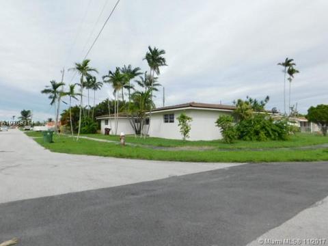 423 W 12th Pl, Hialeah, FL 33010 photo 2