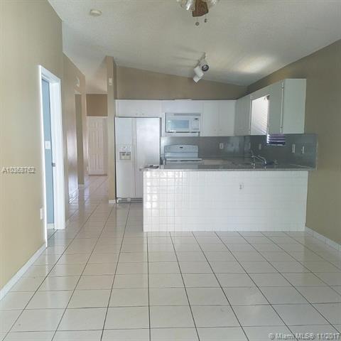 3173 W 79th Pl, Hialeah, FL 33018 photo 2