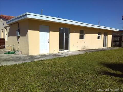 300 E 53rd St, Hialeah, FL 33013 photo 4