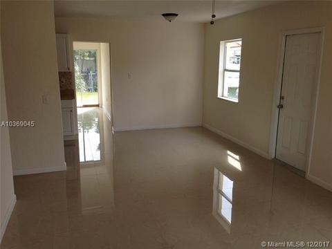 300 E 53rd St, Hialeah, FL 33013 photo 6