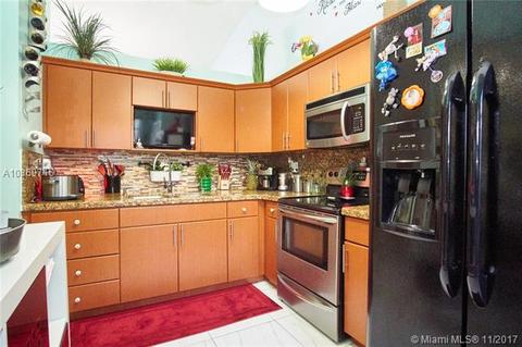 6703 NW 189th St, Hialeah, FL 33015 photo 8