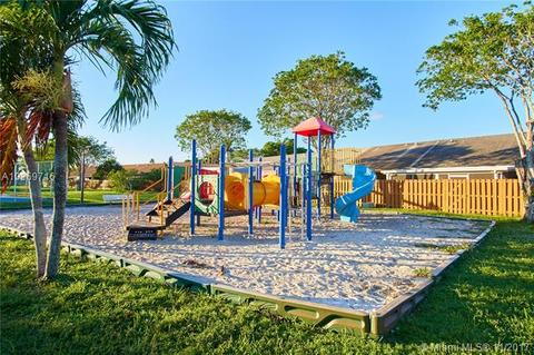 6703 NW 189th St, Hialeah, FL 33015 photo 23