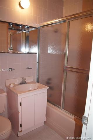 1080 W 45th Pl, Hialeah, FL 33012 photo 13
